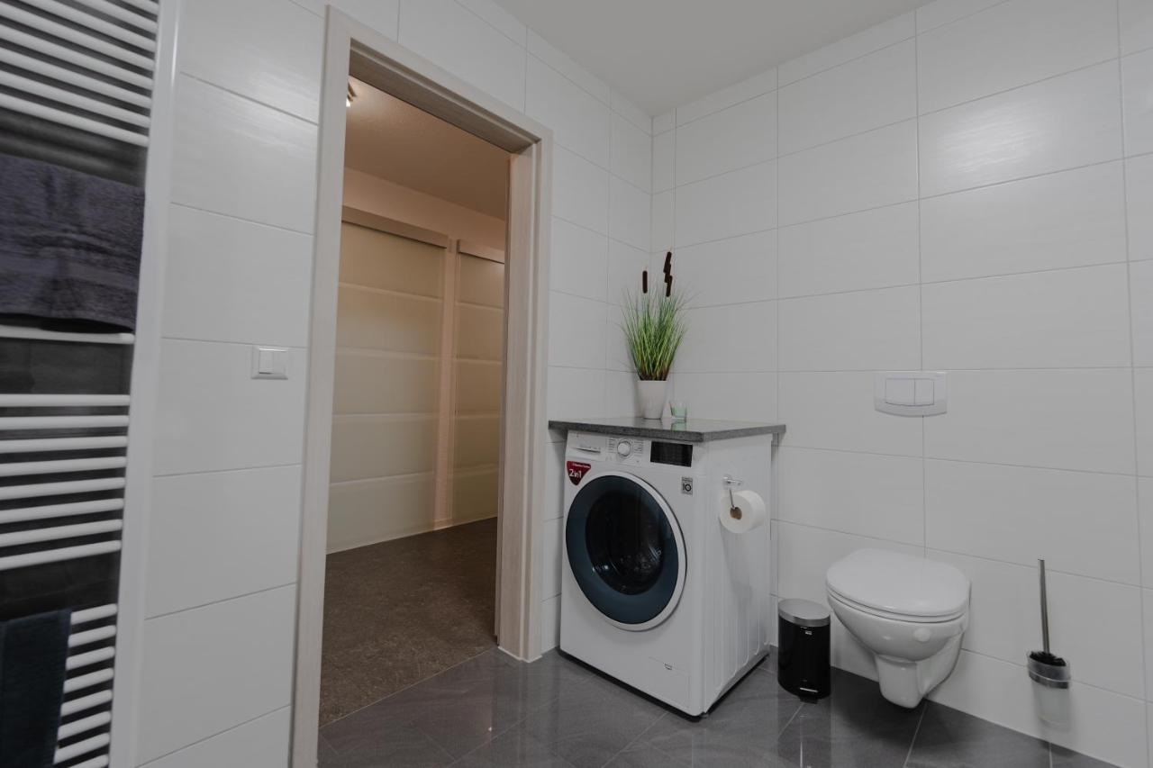 Modern - Ruhige Lage - Zentrumsnah - 2-Zimmer Apartment ฮอร์บ อัม เนคคาร์ ภายนอก รูปภาพ