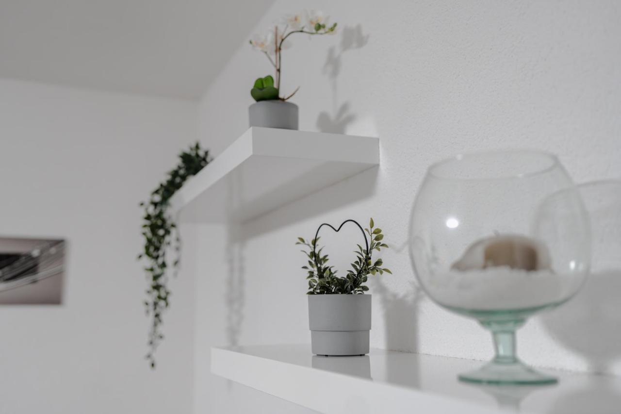 Modern - Ruhige Lage - Zentrumsnah - 2-Zimmer Apartment ฮอร์บ อัม เนคคาร์ ภายนอก รูปภาพ